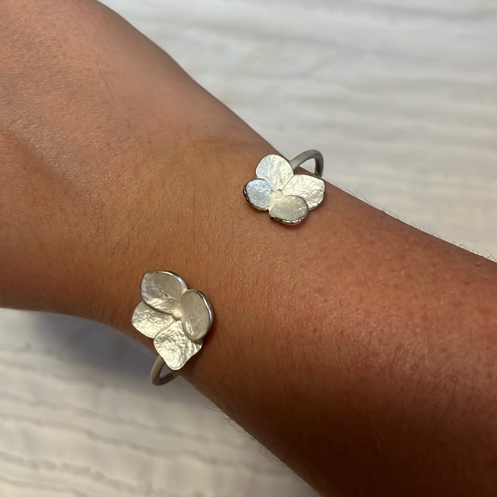 Silver Flower U-Shaped Bracelet